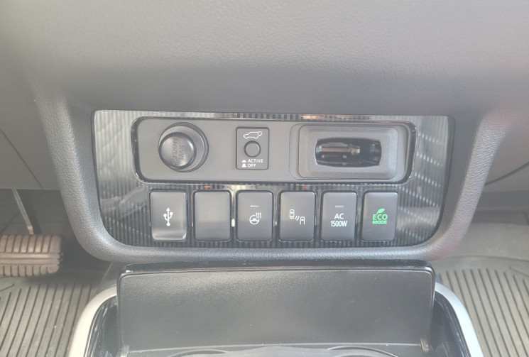 Mitsubishi OUTLANDER 2.4 PHEV 224 TWIN MOTOR 4WD INSTYLE PLUG IN HYBRID 