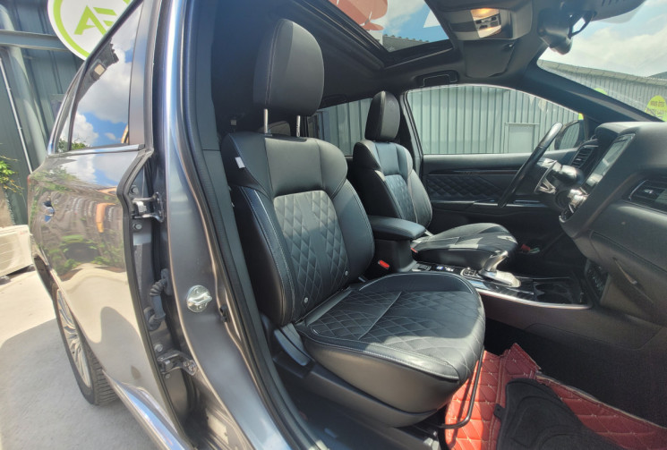 Mitsubishi OUTLANDER 2.4 PHEV 224 TWIN MOTOR 4WD INSTYLE PLUG IN HYBRID 