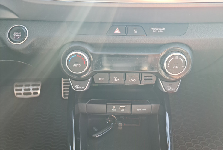 Kia STONIC 1.0 T-GDI PREMIUM DCT7
