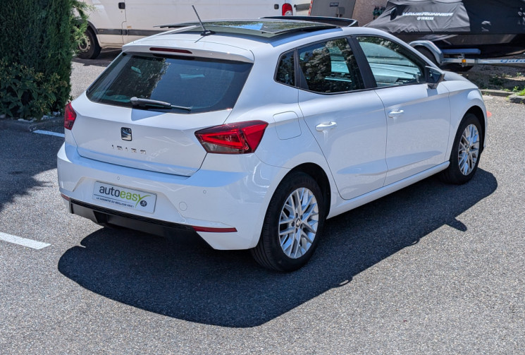 SEAT Ibiza 1.0 EcoTSI 95ch Urban TOIT OUVRANT / FEUX LED / CARPLAY