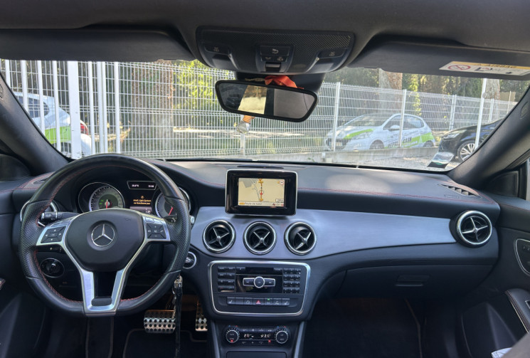 Mercedes CLA Coupé 250 2.0 i Turbo 7G-DCT 211 Fascination Sièges chauffants / Entretien Mercedes