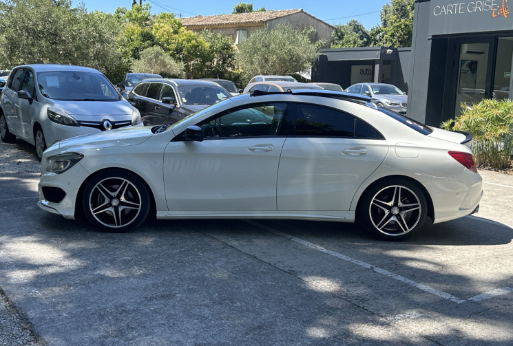 Mercedes CLA Coupé 250 2.0 i Turbo 7G-DCT 211 Fascination Sièges chauffants / Entretien Mercedes