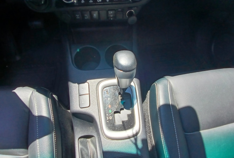 Toyota HILUX (GUN 1./35) 2.4 D-4D 16V DPF Pickup double cabine AWD LOUNGE