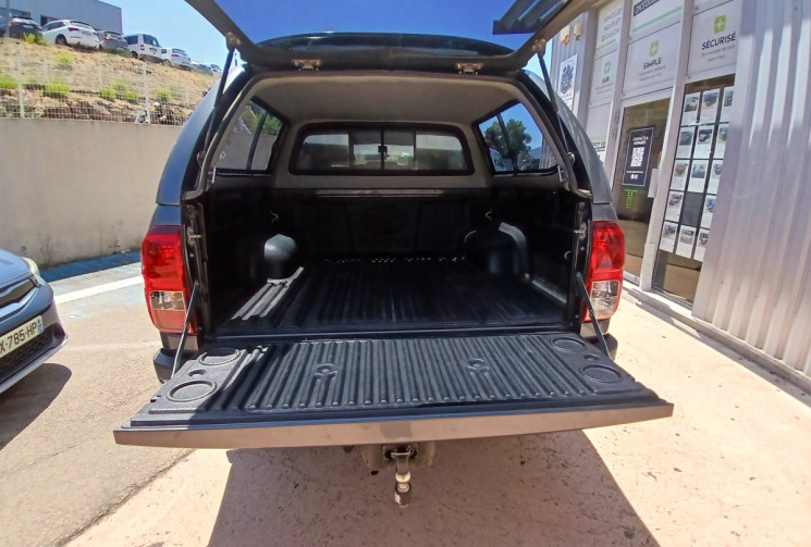 Toyota HILUX (GUN 1./35) 2.4 D-4D 16V DPF Pickup double cabine AWD LOUNGE