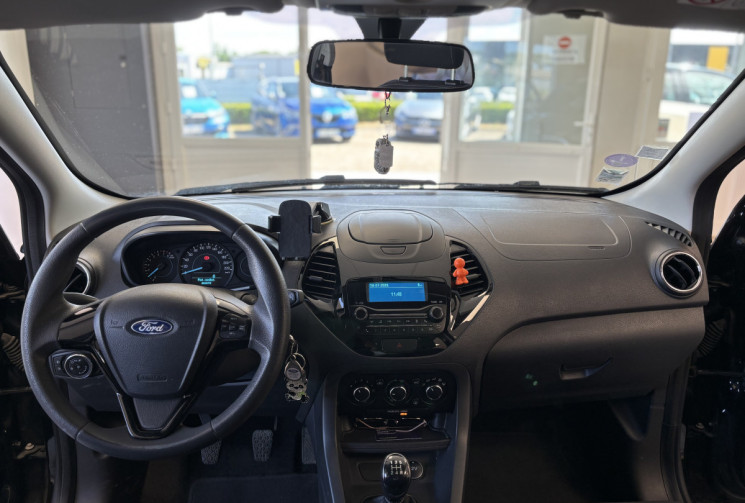 Ford KA+ 1.2 TI-VCT 85 BLACK EDITION / 1ERE MAIN