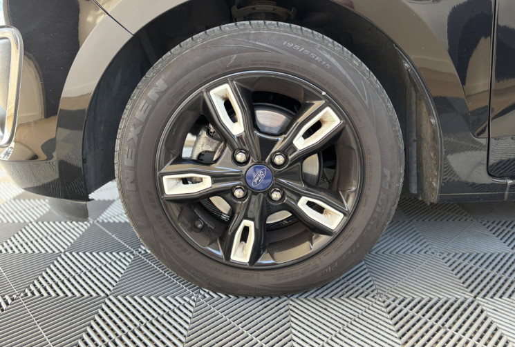 Ford KA+ 1.2 TI-VCT 85 BLACK EDITION / 1ERE MAIN