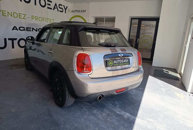 Mini MINI 5 PORTES II 1.5 Cooper D 116ch FINITION SHOREDITCH OPTION TOIT OUVRANT ELECTR