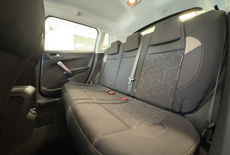Peugeot 2008 DIESEL 1.6 l 100 cv ALLURE 
