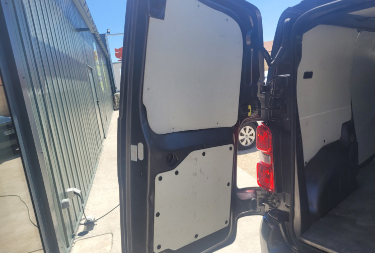 Peugeot Expert FGN TOLE STANDARD BLUEHDI 150 S&S BVM6 PREMIUM PACK