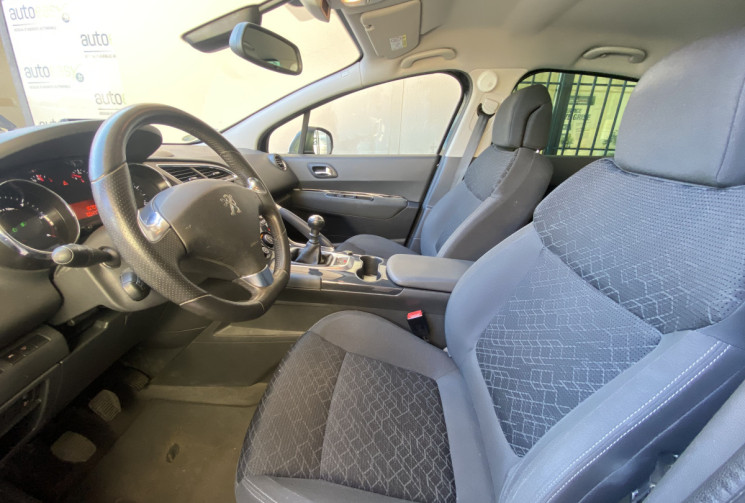 Peugeot 3008 Phase 2 1.6 BlueHDi STYLE 120 cv