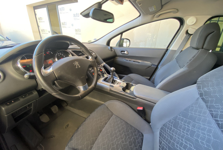 Peugeot 3008 Phase 2 1.6 BlueHDi STYLE 120 cv