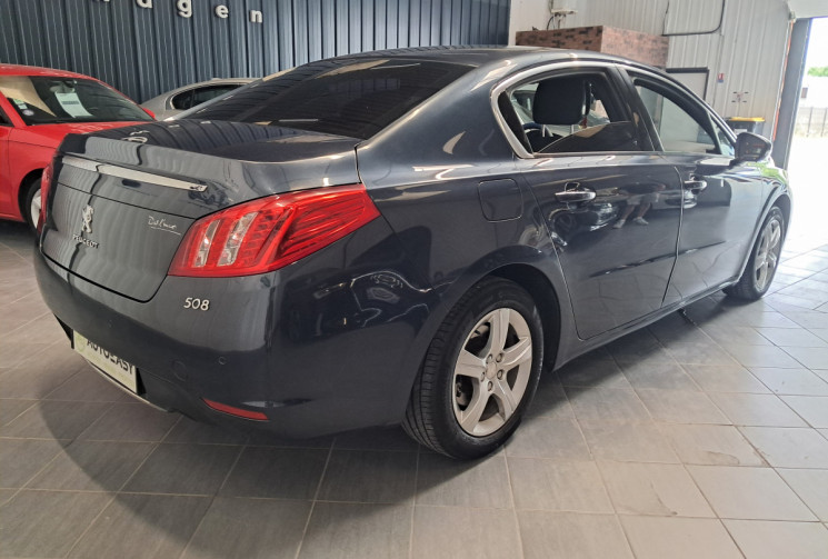 Peugeot 508 2.0 HDi 140ch FAP BVM6 BUSINESS PACK - TBE - SUIVI ENTRETIENT -DISTI OK - GARANTIE 6 M