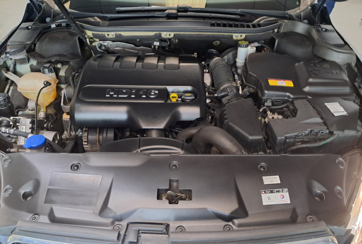 Peugeot 508 2.0 HDi 140ch FAP BVM6 BUSINESS PACK - TBE - SUIVI ENTRETIENT -DISTI OK - GARANTIE 6 M