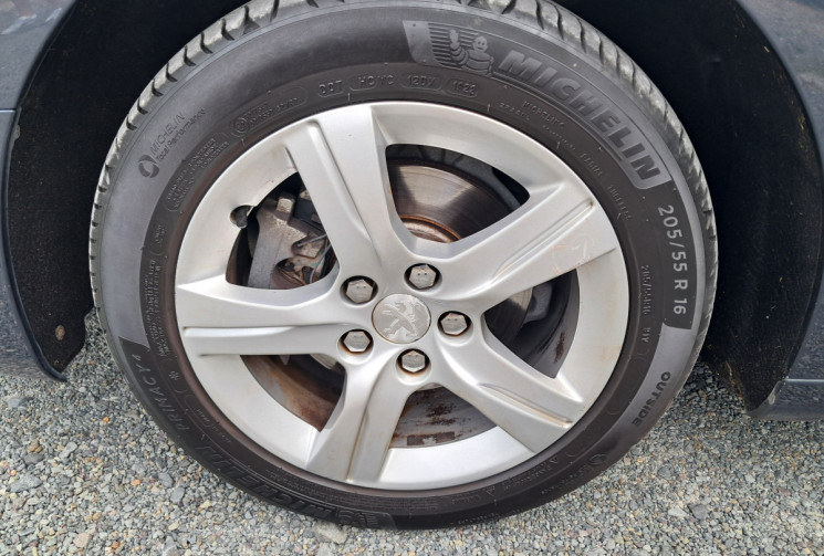 Peugeot 508 2.0 HDi 140ch FAP BVM6 BUSINESS PACK - TBE - SUIVI ENTRETIENT -DISTI OK - GARANTIE 6 M