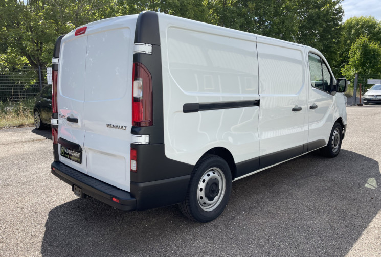 Renault Trafic L2H1 3T 2.0 Blue dCi 110 ch * Garantie constructeur *32000 km * Etat neuf  