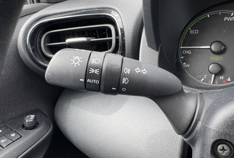 Toyota Yaris 116cv Dynamic MC24 Hybride * Carplay Sans fil * Caméra * Clim Auto * Made in France
