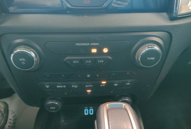 Ford Ranger 2.0 TDCI 213CH DOUBLE CABINE WILDTRAK BVA10 couvre benne électrique 