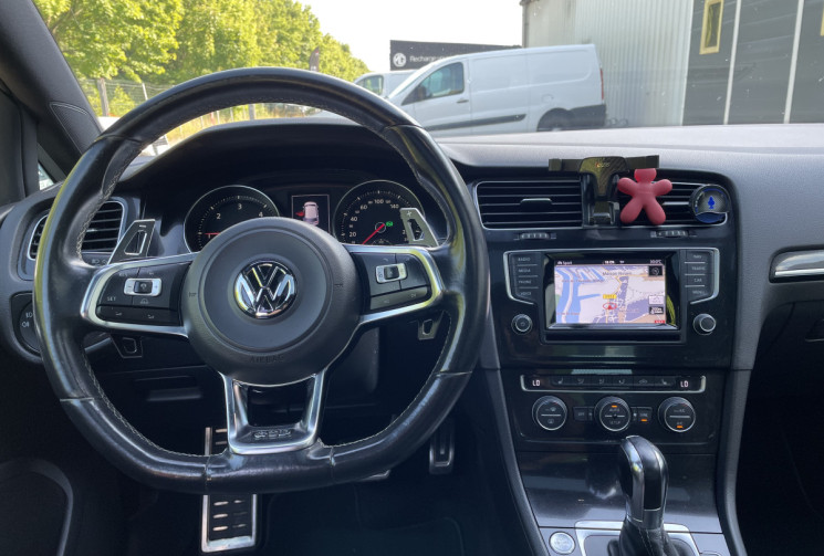Volkswagen Golf VII 2.0 TDI 184 ch GTD DSG6/Sport & Sound/Toit Ouvrant/Caméra/ GPSRA/