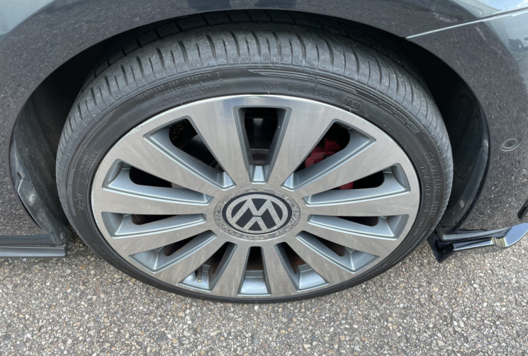 Volkswagen Golf VII 2.0 TDI 184 ch GTD DSG6/Sport & Sound/Toit Ouvrant/Caméra/ GPS