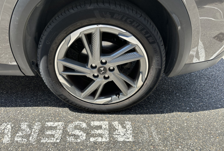 DS DS 7 Crossback BlueHDi 180 ch Rivoli / Sièges élec / Cam recul / Attelage / Tout cuir