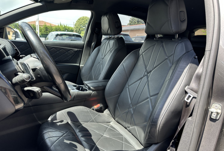 DS DS 7 Crossback BlueHDi 180 ch Rivoli / Sièges élec / Cam recul / Attelage / Tout cuir
