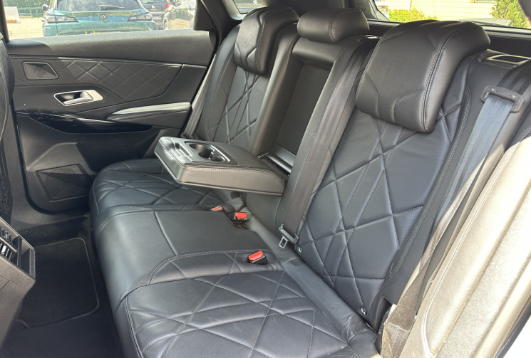 DS DS 7 Crossback HDi 180 ch Rivoli / Kit distrib neuf / Sièges élec / Cam recul / Attelage