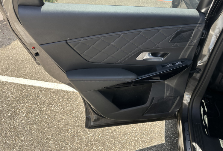 DS DS 7 Crossback BlueHDi 180 ch Rivoli / Sièges élec / Cam recul / Attelage / Tout cuir