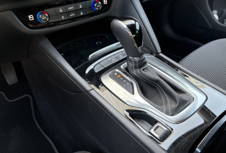Opel INSIGNIA GRAND SPORT 136cv