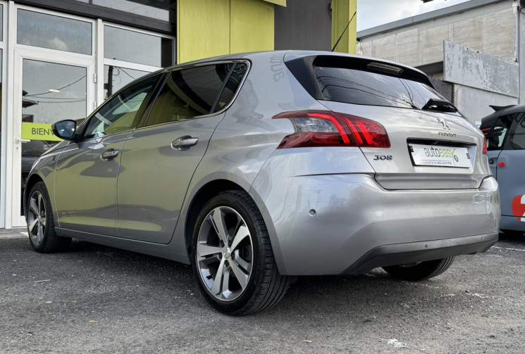 Peugeot 308 II Phase II 1.2 THP Puretech 12V GPF EAT8 130 cv Boîte auto // Tech Edition // Toit pano