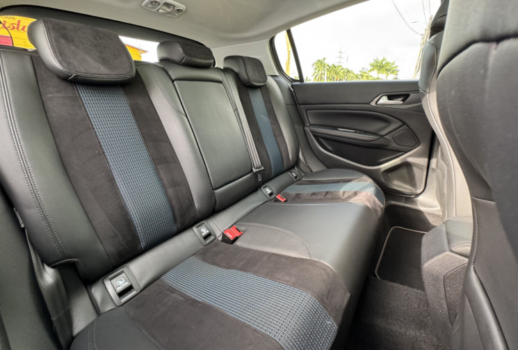 Peugeot 308 II Phase II 1.2 THP Puretech 12V GPF EAT8 130 cv Boîte auto // Tech Edition // Toit pano