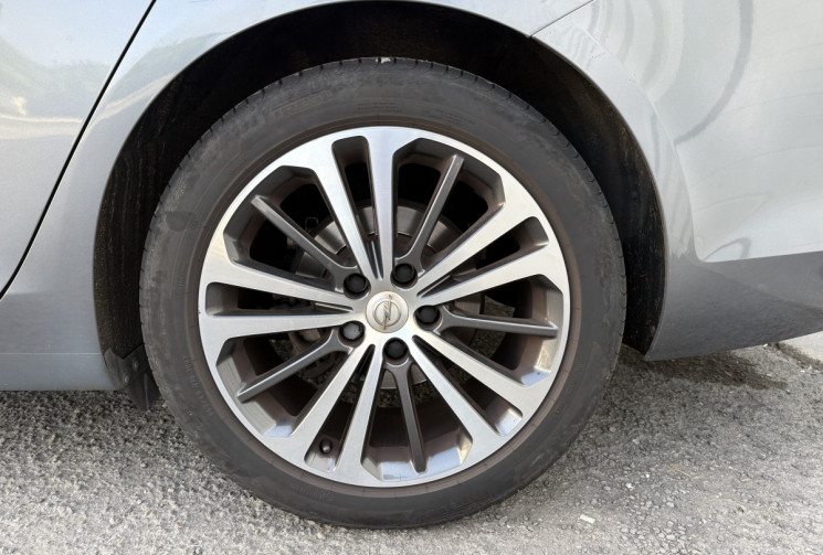 Opel INSIGNIA GRAND SPORT 136cv