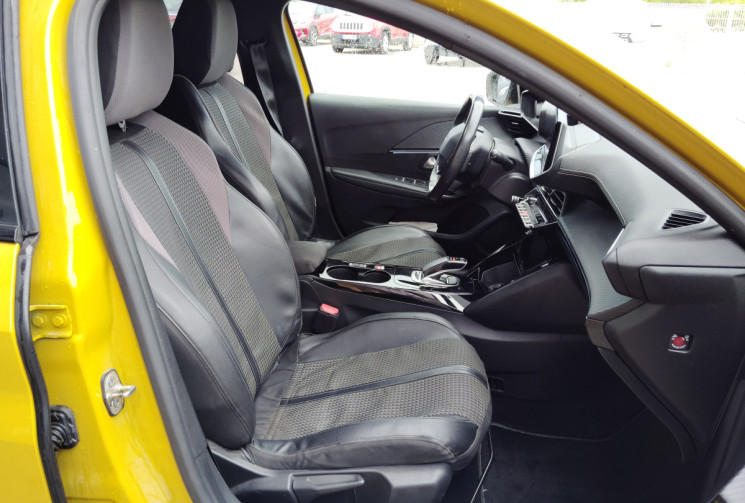 Peugeot 208 e-208 136ch GT Line