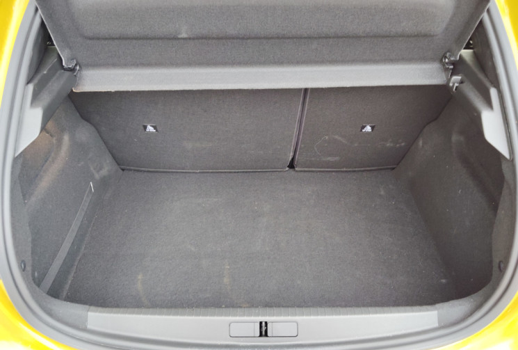 Peugeot 208 e-208 136ch GT Line