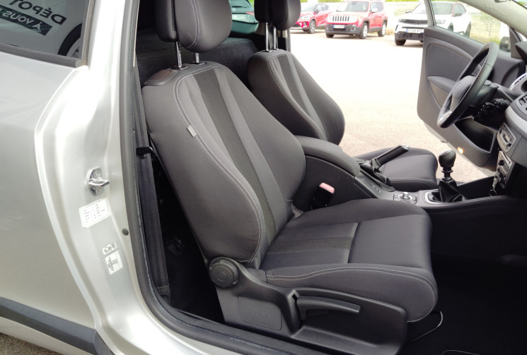 Renault Megane 1.9 DCI 130cv 2 PLACES