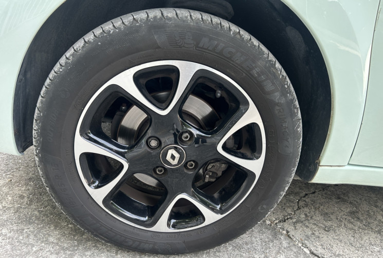 Renault Twingo III Phase 2 1.0 SCe 75 Intens moteur à chaîne / Entretien régulier
