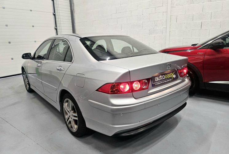 Honda ACCORD  2.2i CDTi 140 cv executive 75000 klm !!!