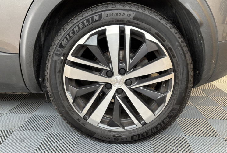 Peugeot 3008 2.0 BLUEHDI EAT6 180 GT / ENTRETIEN PEUGEOT 