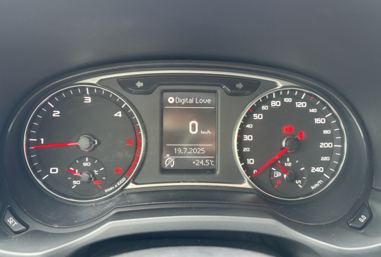 Audi A1 Sportback 1.4 TDI 90 cv Phase 2 * S Line Extérieur * Climatisation Auto * Bluetooth 