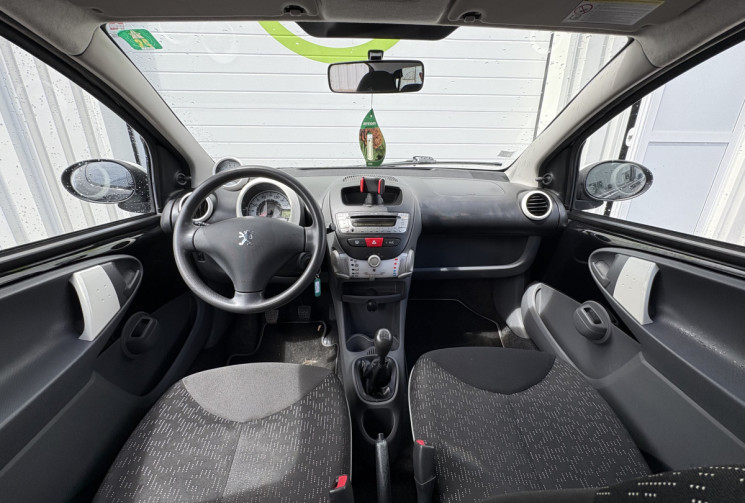 Peugeot 107 1.0 URBAN MOVE 68 cv * 5 portes * Climatisation * Roue de Secours