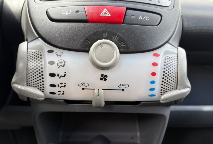 Peugeot 107 1.0 URBAN MOVE 68 cv * 5 portes * Climatisation * Roue de Secours