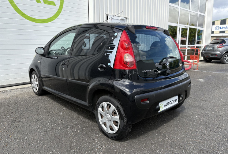 Peugeot 107 1.0 URBAN MOVE 68 cv * 5 portes * Climatisation * Roue de Secours