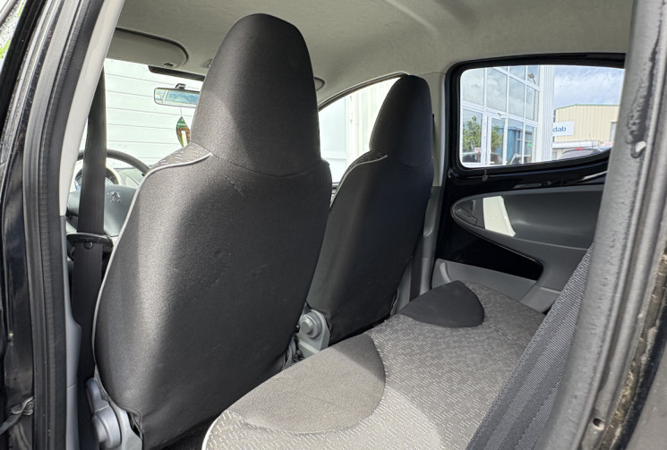 Peugeot 107 1.0 URBAN MOVE 68 cv * 5 portes * Climatisation * Roue de Secours