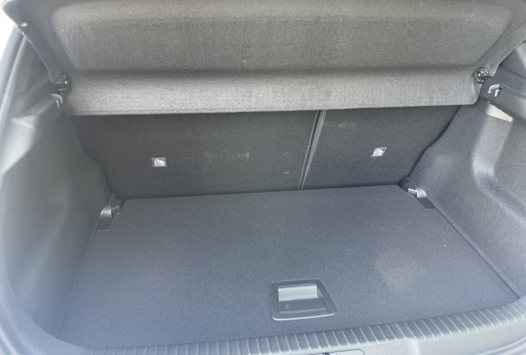 Opel Mokka  1.2 T Hybrid 136 GS * 1ère main / JA 18 / Sellerie Vegan / CarPlay / 2900 km seulement