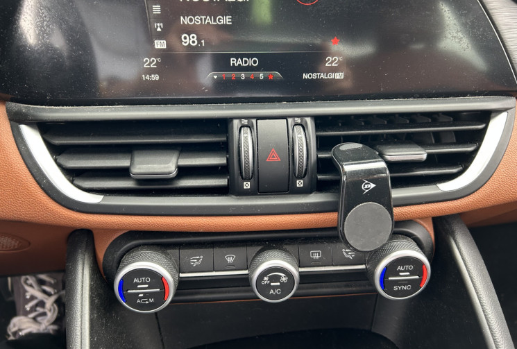 Alfa Romeo Giulia Super 2.2 JTD 180 cv BVA EAT8 Distribution neuve