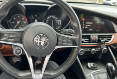 Alfa Romeo Giulia Super 2.2 JTD 180 cv BVA EAT8 Distribution neuve