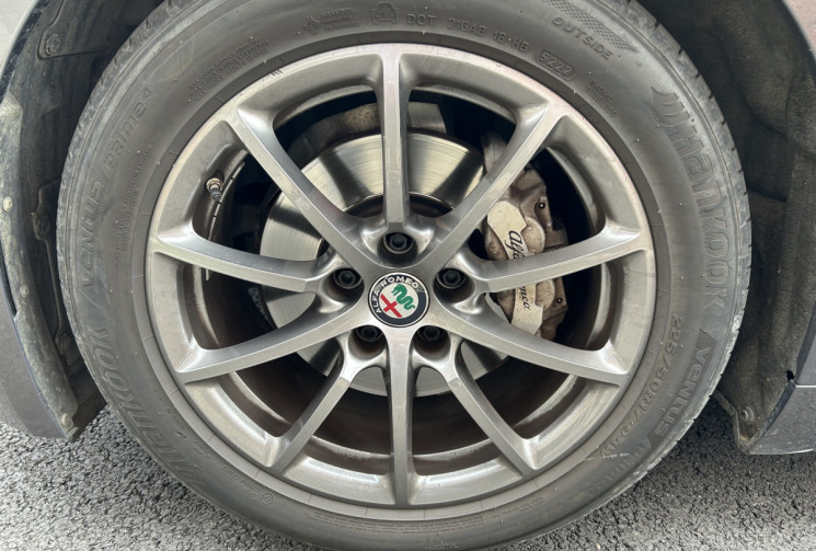 Alfa Romeo Giulia Super 2.2 JTD 180 cv BVA EAT8 Distribution neuve