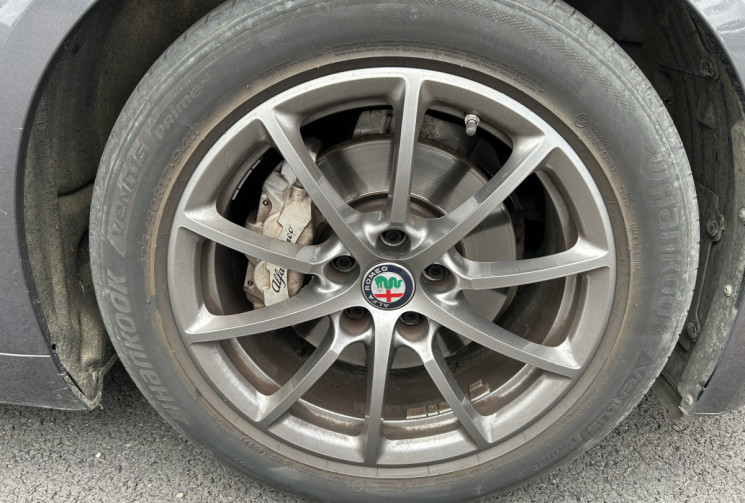 Alfa Romeo Giulia Super 2.2 JTD 180 cv BVA EAT8 Distribution neuve