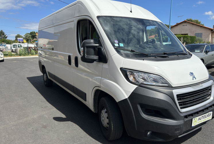 Peugeot Boxer 2.2 BLUEHDI 165 cv H2 L3 Asphalt pour Amenagement camping car 