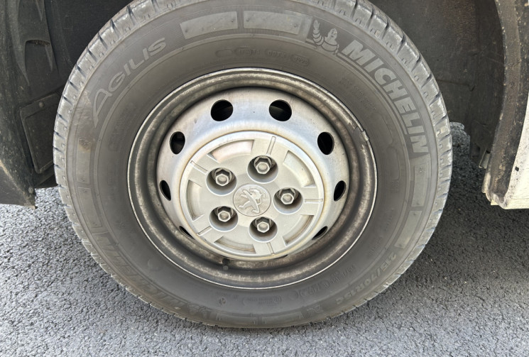 Peugeot Boxer Pour Aménagement 2.2 BLUEHDI 165 cv H2 L3 Asphlat 