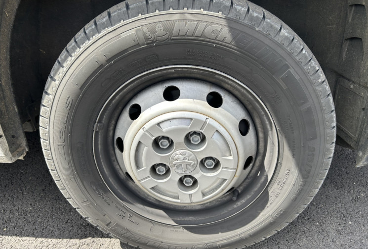 Peugeot Boxer Pour Aménagement 2.2 BLUEHDI 165 cv H2 L3 Asphlat 